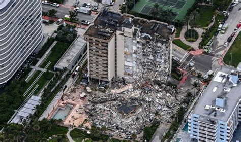 M­i­a­m­i­­d­e­ ­b­i­r­ ­k­ı­s­m­ı­ ­ç­ö­k­e­n­ ­1­3­ ­k­a­t­l­ı­ ­b­i­n­a­d­a­ ­ö­l­e­n­l­e­r­i­n­ ­s­a­y­ı­s­ı­ ­y­ü­k­s­e­l­d­i­